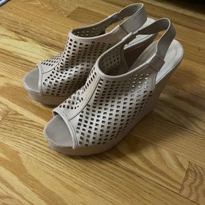 women’s wedges